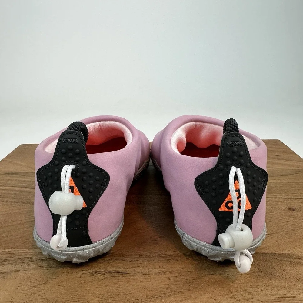 New Kids Nike ACG Air MOC Premium Beyond Pink Photon Anthracite Pink Foam Sz 5 K